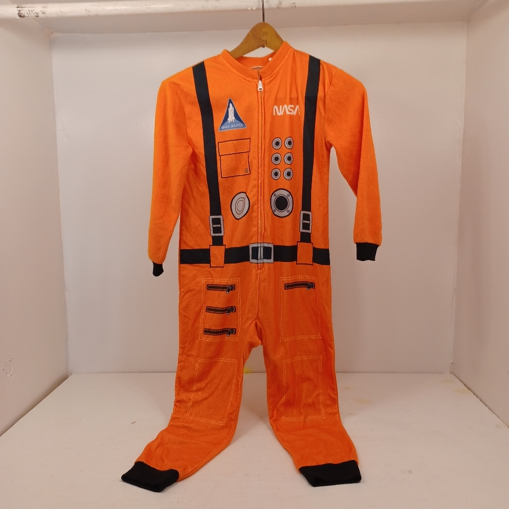 Buzzaldrin child 6/7 astronaut costume  dress up. Halloween